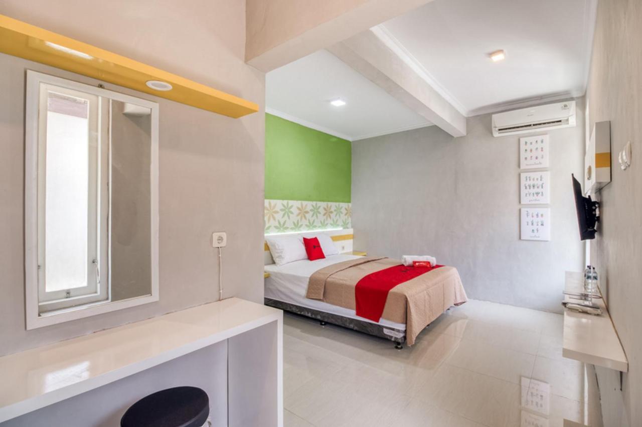Hotel RedDoorz near Malioboro Tugu Station Jogja 2 Jogyakarta Zewnętrze zdjęcie