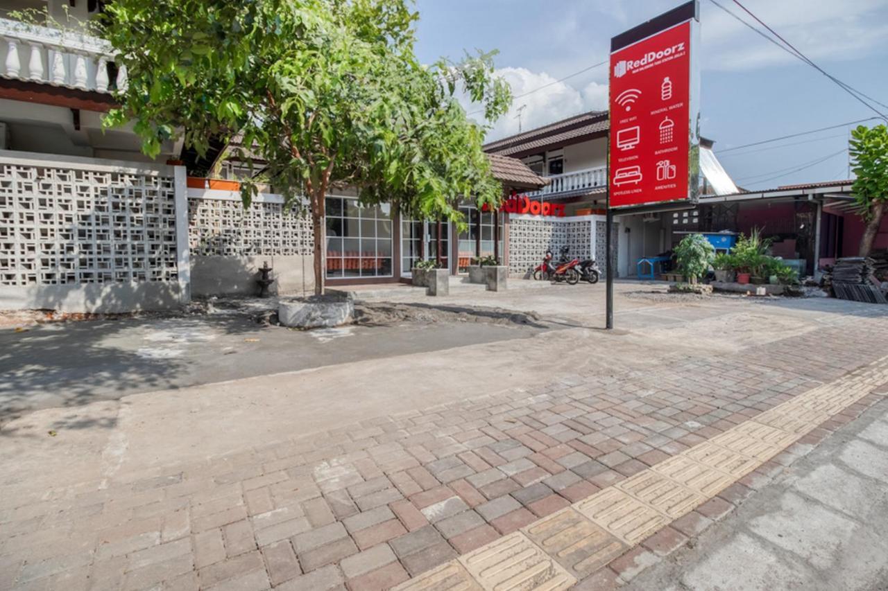 Hotel RedDoorz near Malioboro Tugu Station Jogja 2 Jogyakarta Zewnętrze zdjęcie