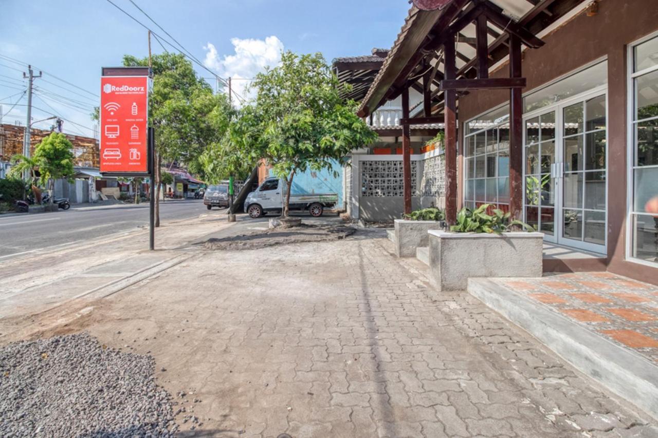 Hotel RedDoorz near Malioboro Tugu Station Jogja 2 Jogyakarta Zewnętrze zdjęcie